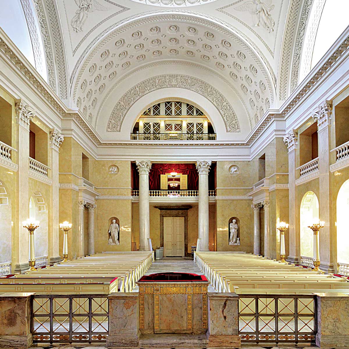 Christiansborg_slotskirke_marcussen1-600×600@2x